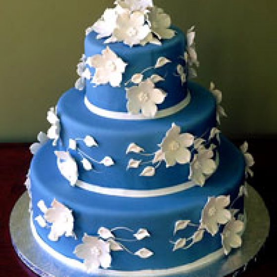 torta nuziale blu