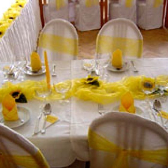 addobbi tavoli tema matrimonio in giallo