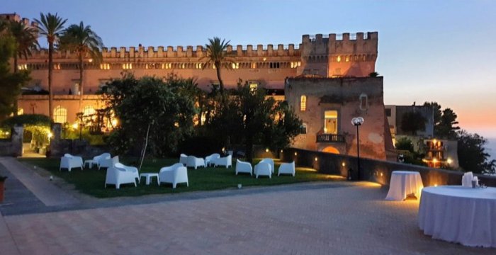 visita del castello per matrimoni a Napoli